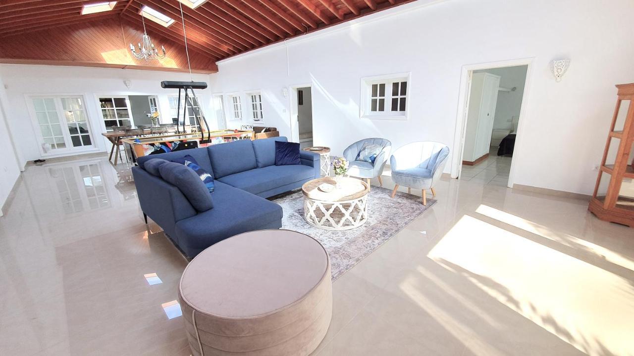 Stunning Sea View Villa With 6 Bedrooms & Heated Pool - Villa Renaissance 플라야블랑카 외부 사진