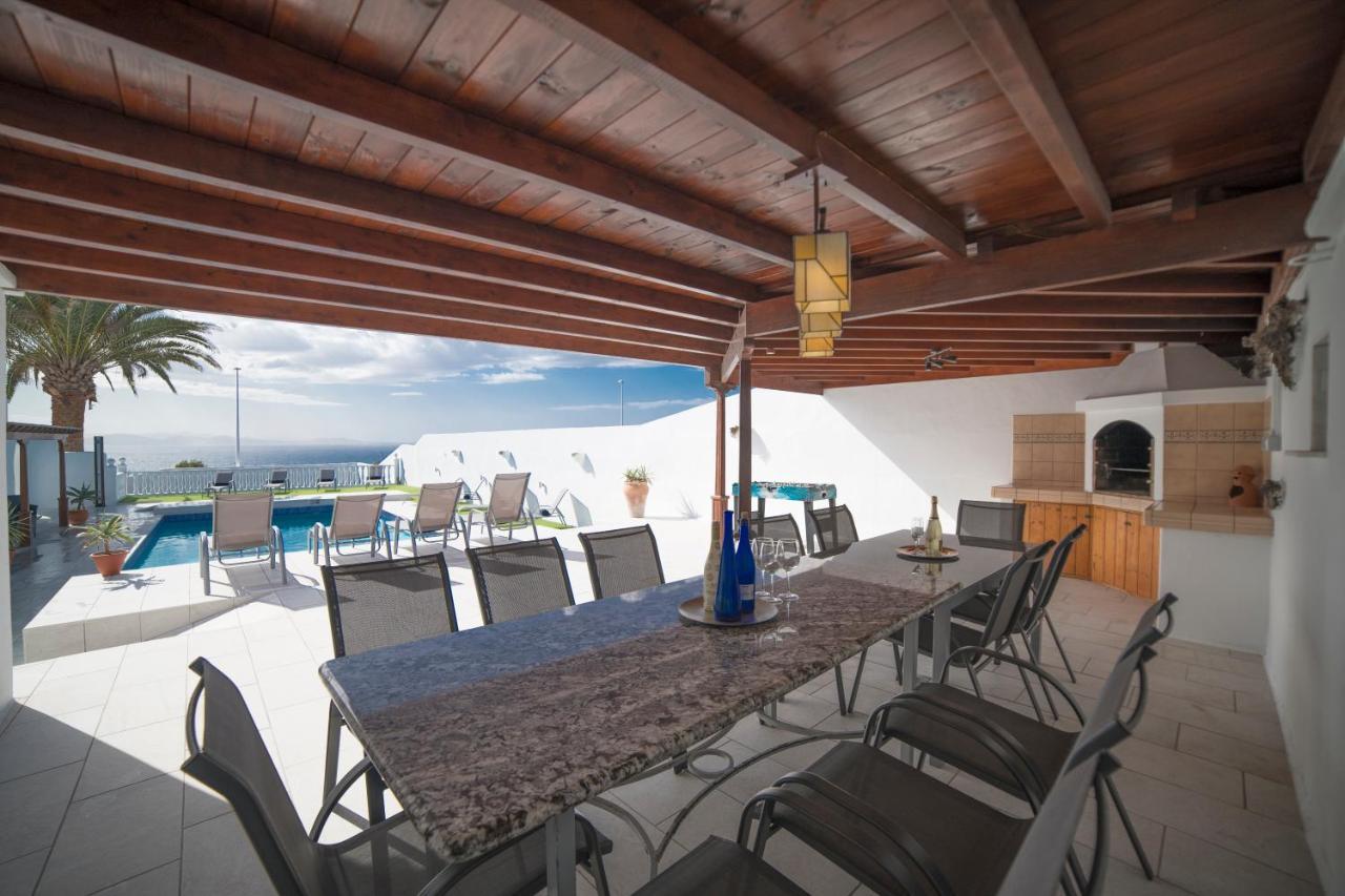 Stunning Sea View Villa With 6 Bedrooms & Heated Pool - Villa Renaissance 플라야블랑카 외부 사진